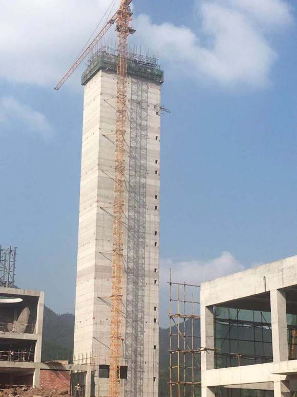 滑模烟囱的操作平台安装工程具体操作方法