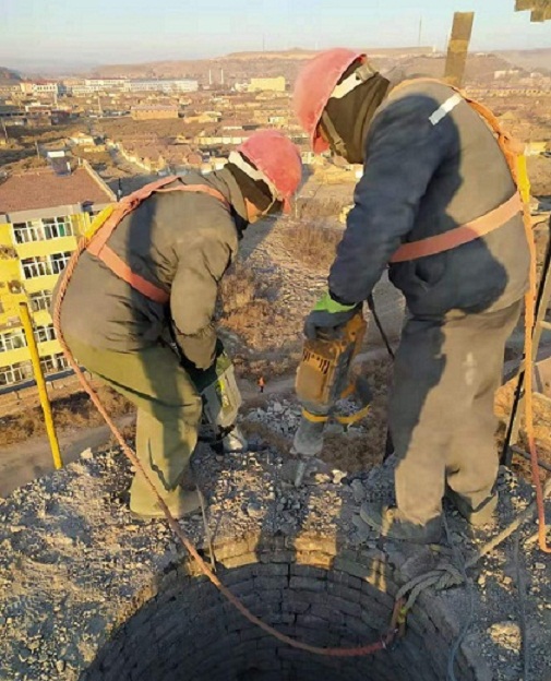 烟囱人工拆除-安全快捷