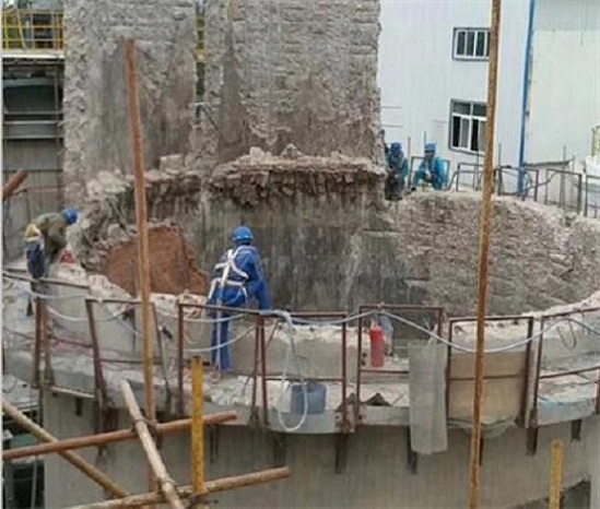 烟囱拆除公司在对废弃烟囱拆除时的方法？