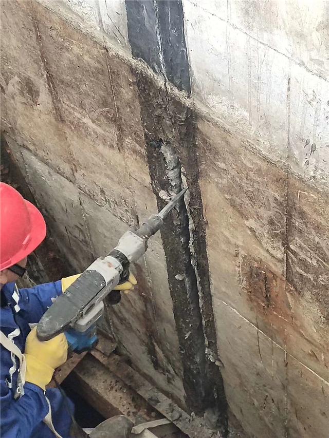 黑龙江水池防水堵漏施工方法