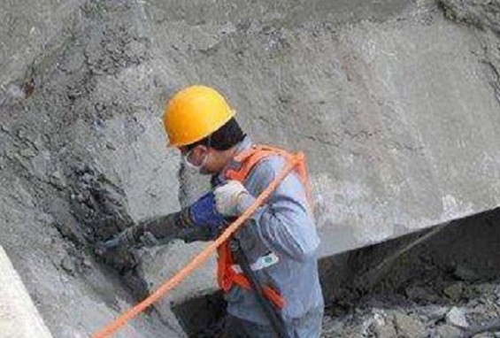 新疆水泥库清库——技术专业安全快捷